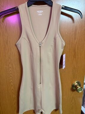 wild fable Beige Zip-Front Sleeveless Bodysuit